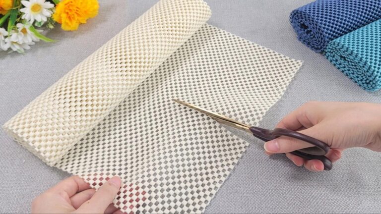 Diese geniale DIY-Idee verwandelt eine Badezimmermatte in einen stylischen Korb…
