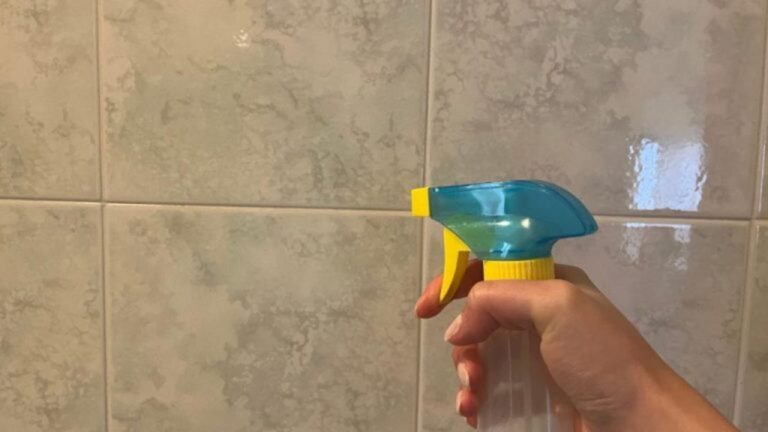 Spray für die Dusche: 2 Wochen ohne Putzen!